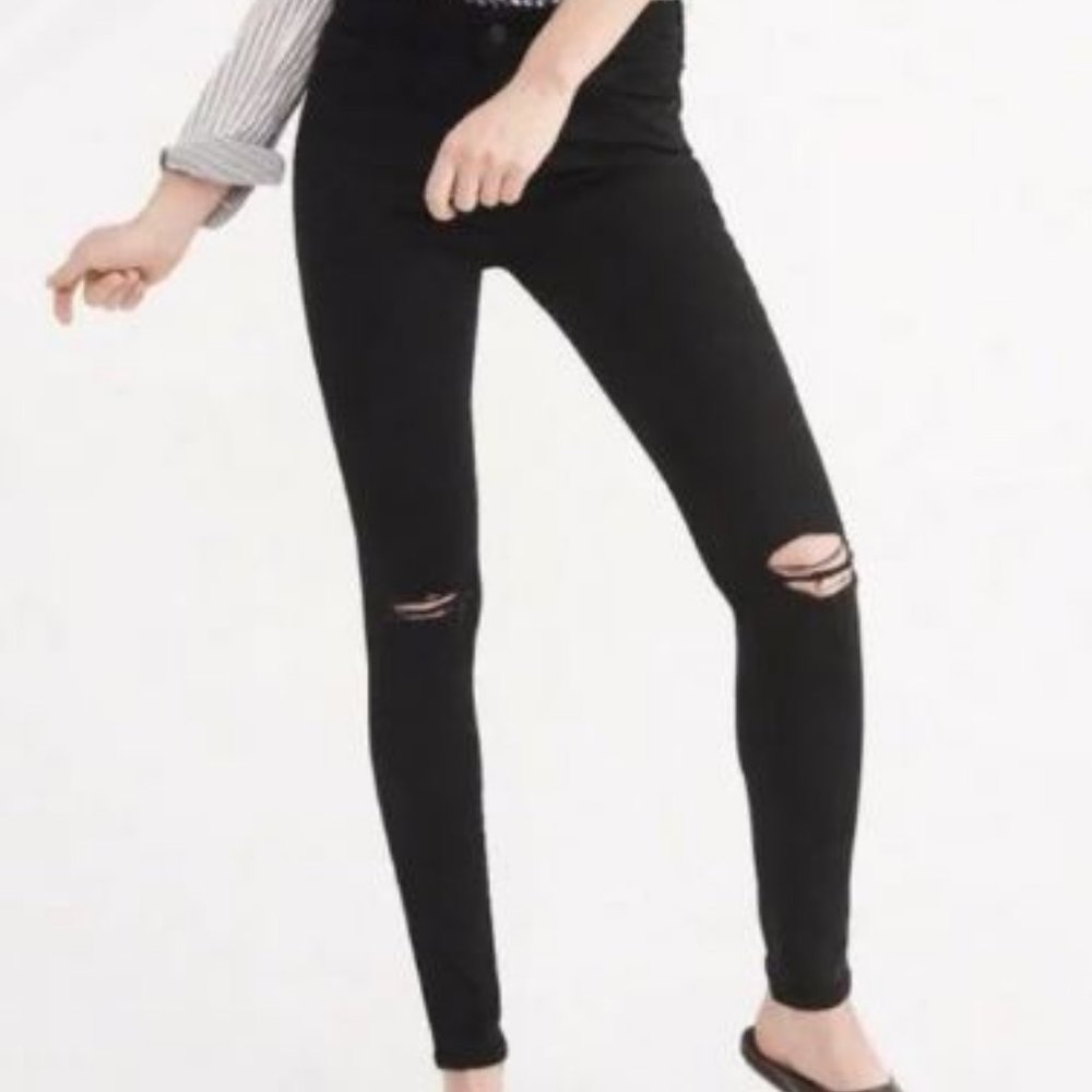 Abercrombie & Fitch Harper Super Skinny Distressed Black Jeans (size 2)